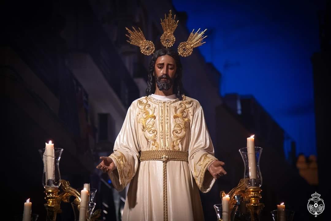 VÍA CRUCIS DE LAS HERMANDADES PENITENCIALES DE SEVILLA