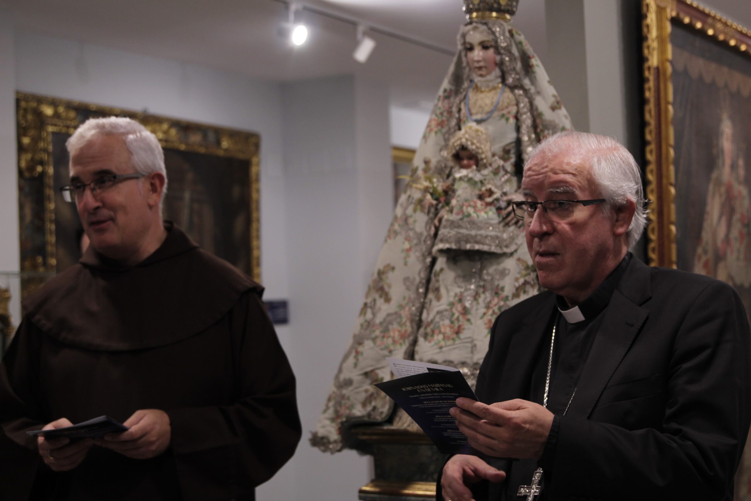 Exposición ‘Imagen vestida, imagen pintada. Arte y atuendo en las imágenes sagradas’