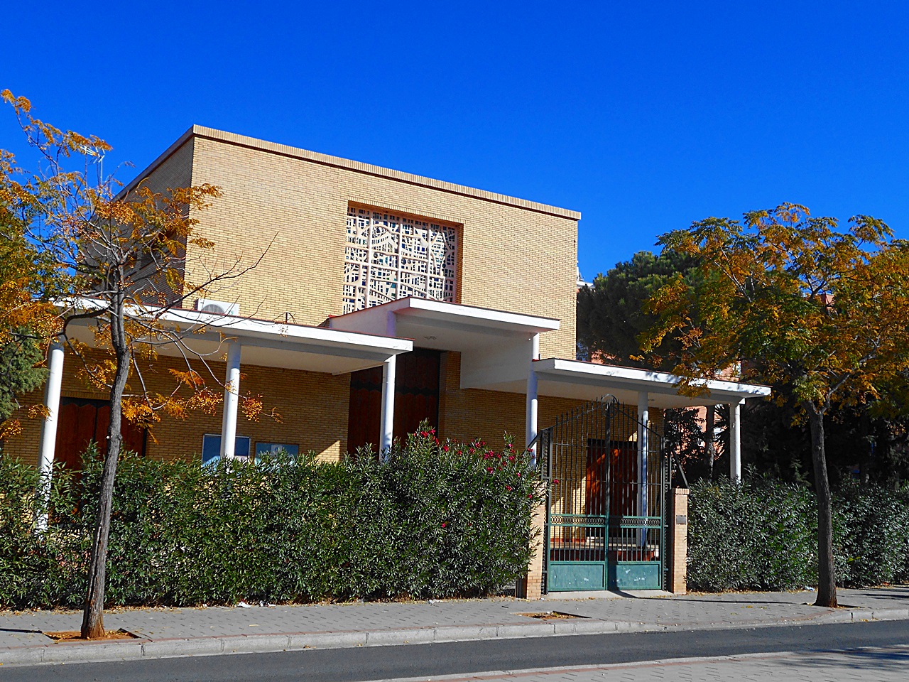 PRESENTACIÓN DEL BOLETÍN DE LAS COFRADIAS DEL MES DE OCTUBRE