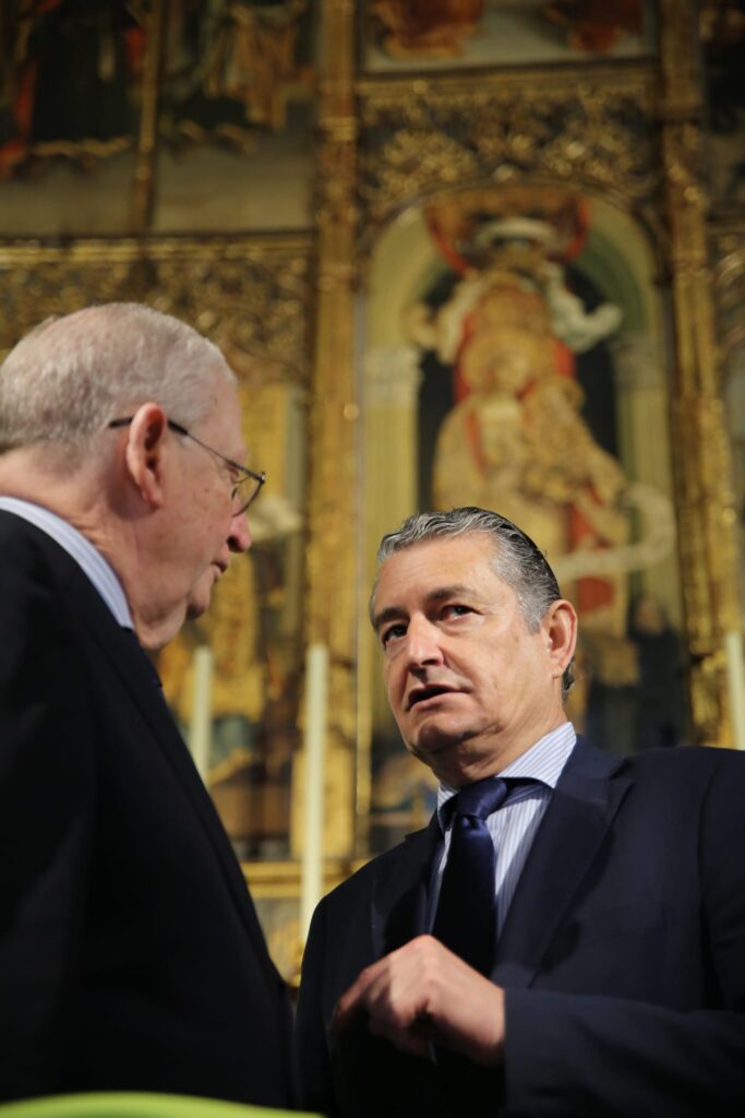 EL CONSEJO DE HERMANDADES REFUERZA LA FORMACIÓN Y LA SEGURIDAD SANITARIA EN LA SEMANA SANTA DE SEVILLA EL CONSEJO DE HERMANDADES REFUERZA LA FORMACIÓN Y LA SEGURIDAD SANITARIA EN LA SEMANA SANTA DE SEVILLA