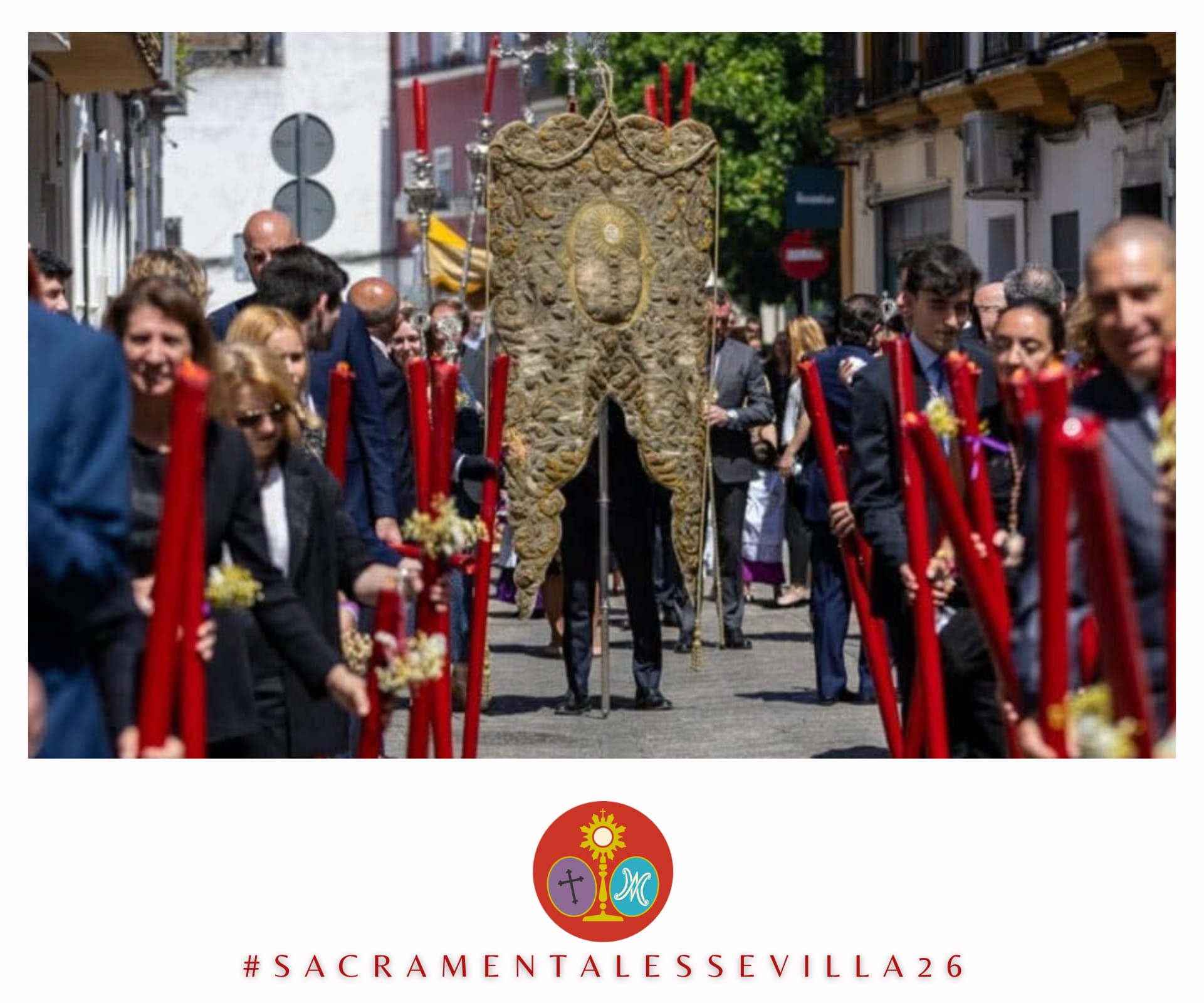 HERMANDADES SACRAMENTALES QUE PROCESIONAN EL DÍA 3 DE MAYO
